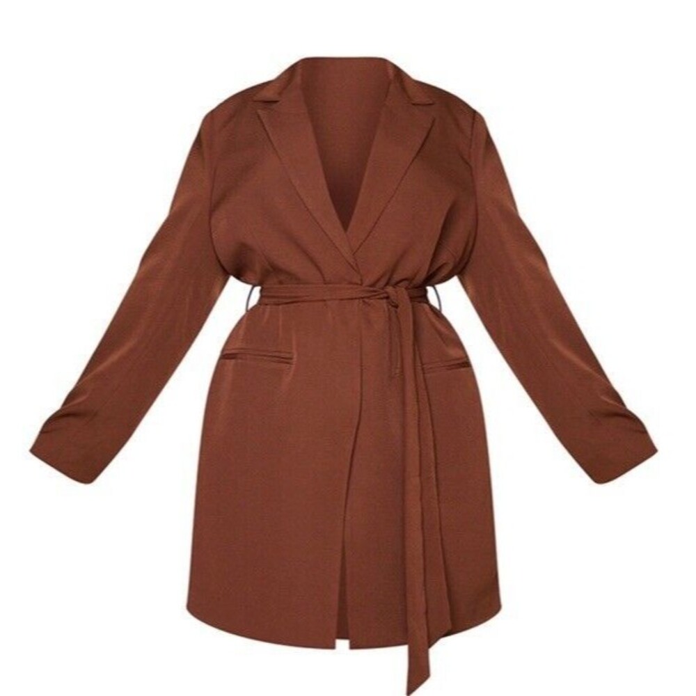 PrettyLittleThing Chocolate Belted Blazer